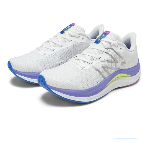 New Balance Fuelcell Propel White/Electric Indigo/Thirty Watt Women’s 10 EUC - Picture 1 of 10